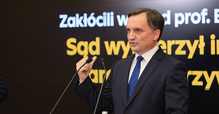 Skandaliczna interwencja policji w szpitalu. Wkracza Ziobro
