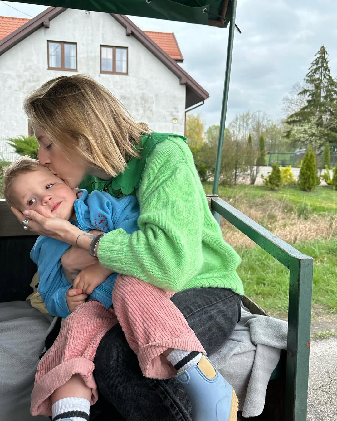 Lara Gessler spędza Wielkanoc z rodziną 