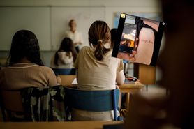 Uczennica pokazała swój tatuaż. "Nie mogłam powstrzymać łez" 