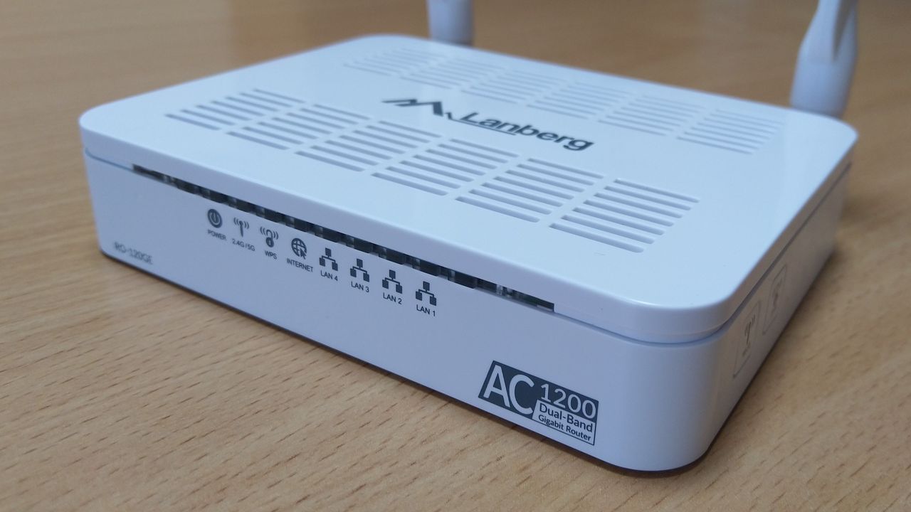 Router Lanberg RO-120GE — pierwsze wrażenia z użytkowania 