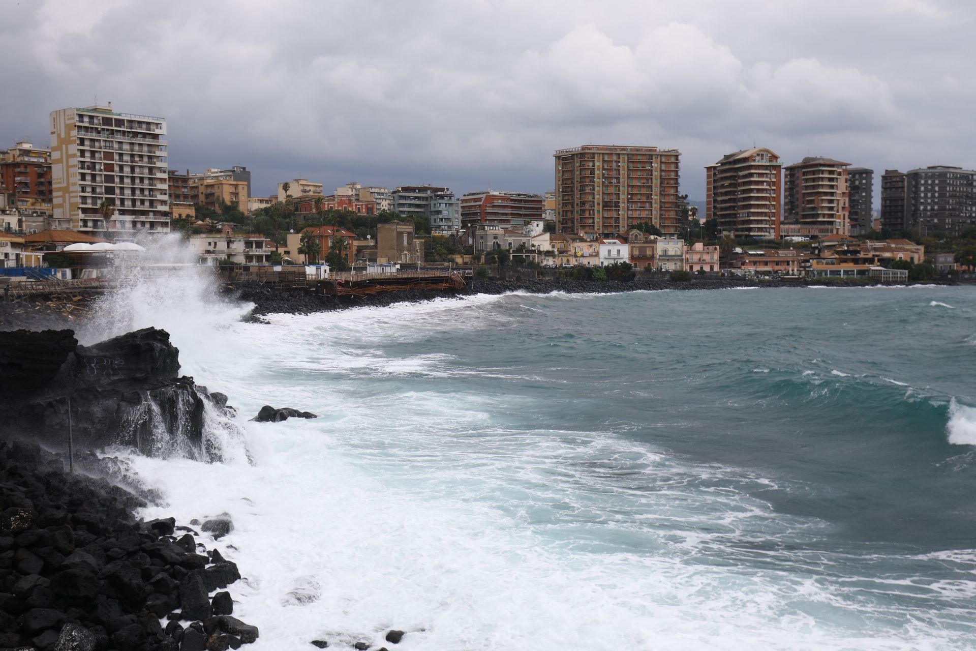 wiadomości,aktualności,WP Wiadomości Alert na Sycylii. Nadciąga Harry