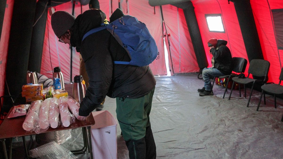 Ogrzewany namiot
Tomasz Waszczuk
mrozy, mr�z, namiot, niska temperatura, Ogrzewany namiot, zima, w olsztynie