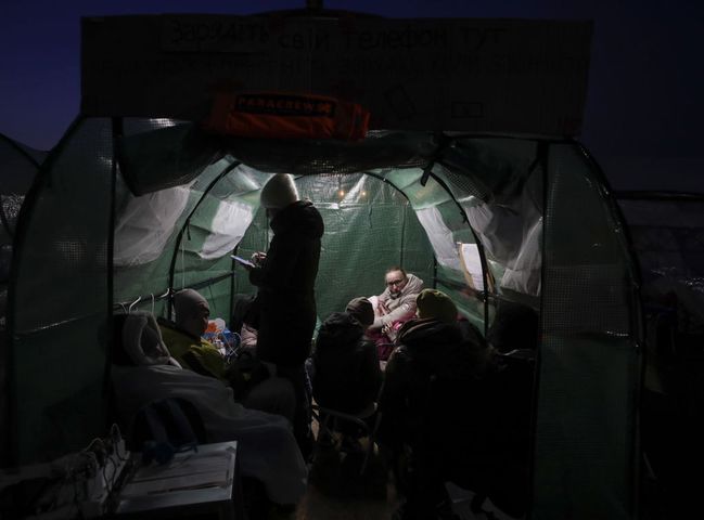 Szpitale muszą być gotowe na przyjęcie pacjentów z Ukrainy. "Jeżeli mamy ponad 1,7 mln uchodźców to musimy zakładać, że 10 do 15 proc. z nich będzie wymagało opieki medycznej"
