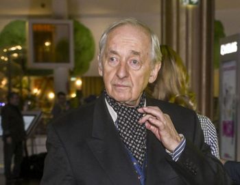 Skończył 82 lata. Tyle wynosi jego emerytura