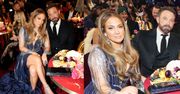 Jennifer Lopez i Ben Affleck bawią się (?) na gali Grammy. ZNUDZONA mina aktora stała się inspiracją dla wielu memów (ZDJĘCIA)