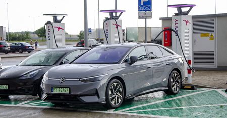 Sprzedaż aut elektrycznych w Europie wystrzeliła. Sierpień przyniósł rekordowy skok