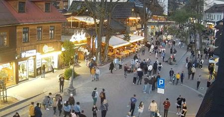 Była godzina 20:15 na Krupówkach. Jeden kadr mówi wszystko