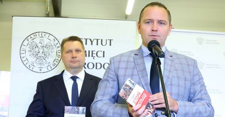 Sondaż WP pogrąży Nawrockiego? "Nie ma wielkiej wiary w kandydaturę Karola"