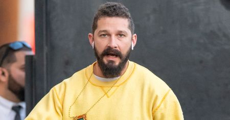 Upadek gwiazdy Hollywood. Shia LaBeouf skazany za brutalny atak