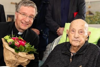 Najstarszy ksiądz świata urodził się pod Gdańskiem. Otrzymał list od papieża Leona XIV