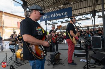 Blues Express zawitał do Piły. Legendarny pociąg w drodze na wielki finał festiwalu
