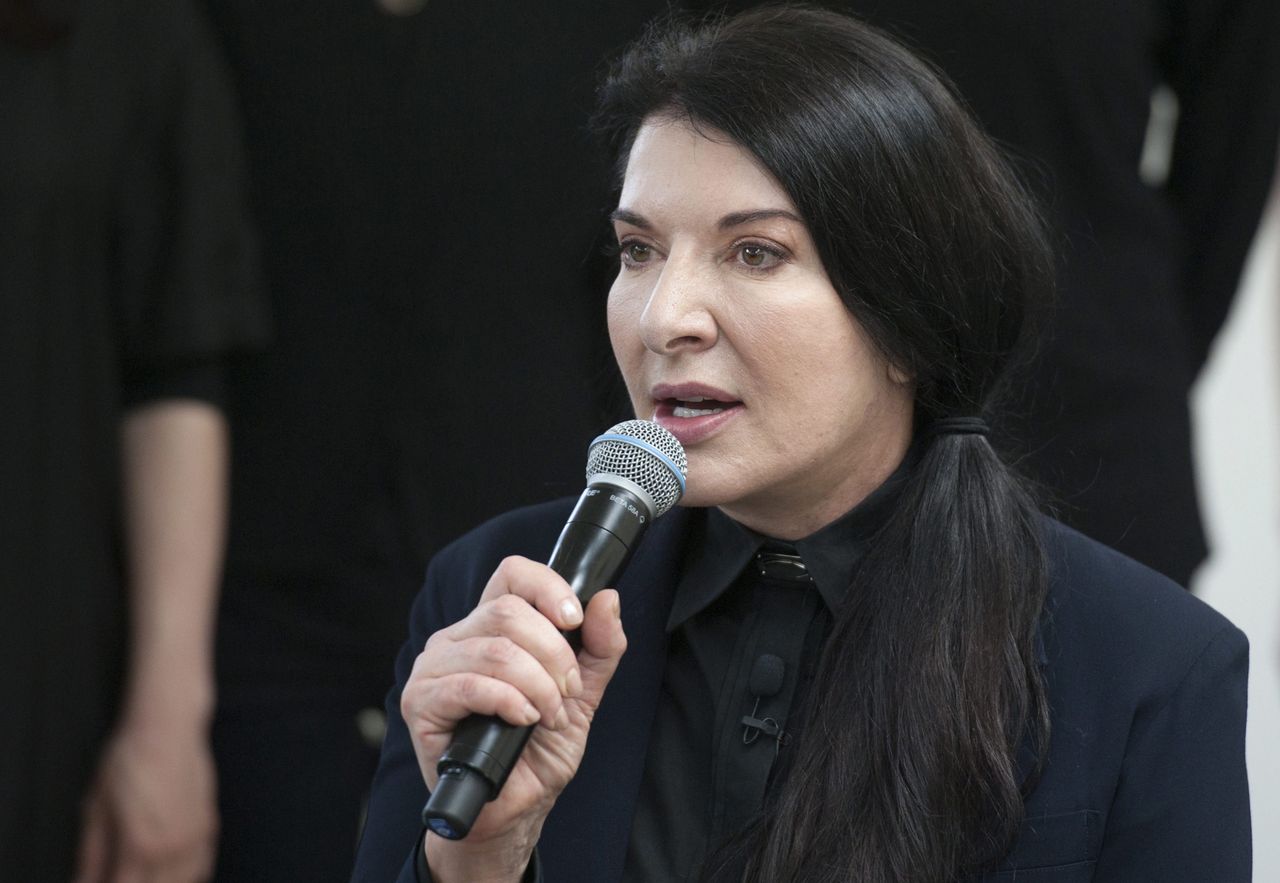 Pamiętacie szokujący performance Mariny Abramović? Widzowie mogli zrobić z jej ciałem, co chcieli