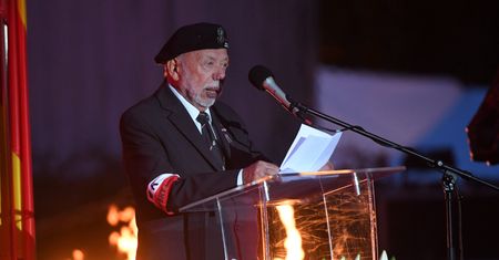 Burza wokół LGBT. Związek Powstańców Warszawskich pisze o "wielkim oburzeniu"
