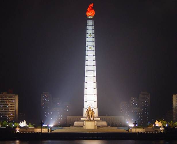 Największe pomniki świata. Korea Północna, Afryka i Mongolia zawstydzają Statuę Wolności 5