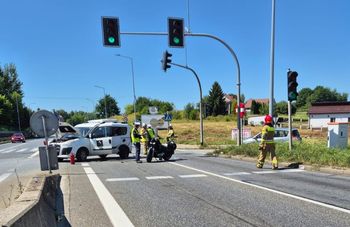 Zgłobice: Poważny wypadek. Motocyklista i 15-letni pasażer trafili do szpitala