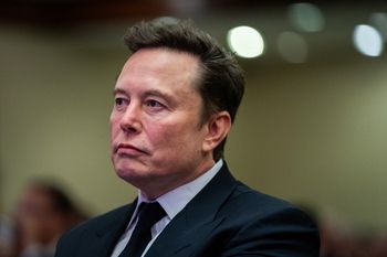 Elon Musk ma powody do zmartwień. Już przegrywa z Chińczykami