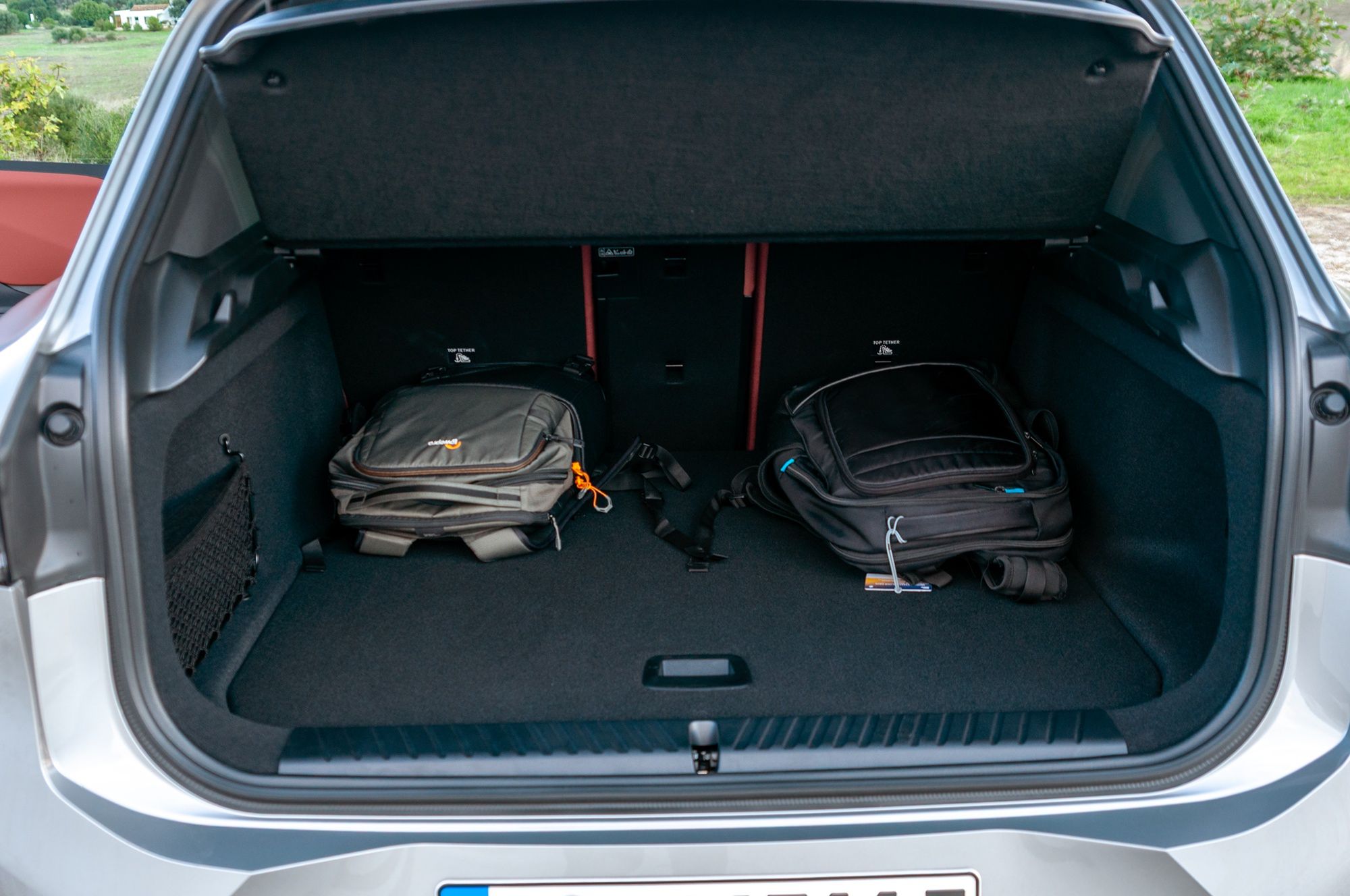 BMW iX3 50 xDrive (2025) - wnętrze