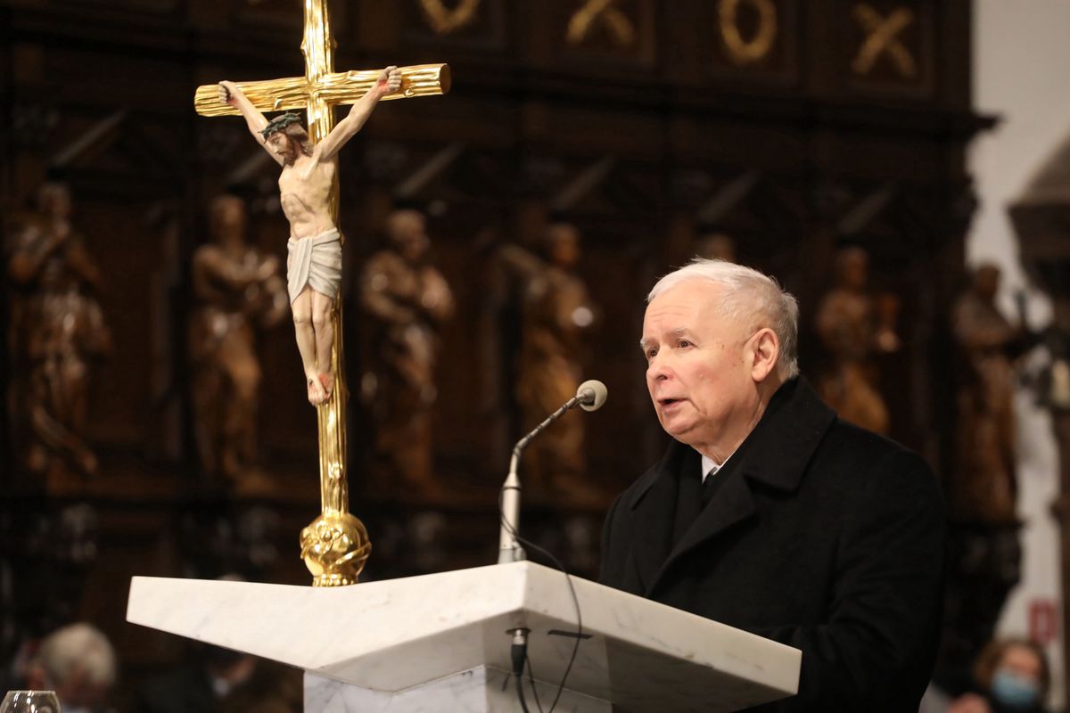 Miesięcznica smoleńska. Prezes PiS Jarosław Kaczyński zabrał głos po nabożeństwie w intencji ofiar katastrofy