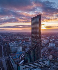 Wrocław. Sky Tower sprzedany. Zawrotna suma
