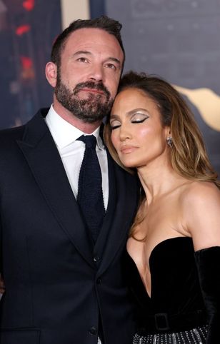 Ben Affleck i Jennifer Lopez pokazali się publicznie po siedmiu tygodniach. Wiało chłodem