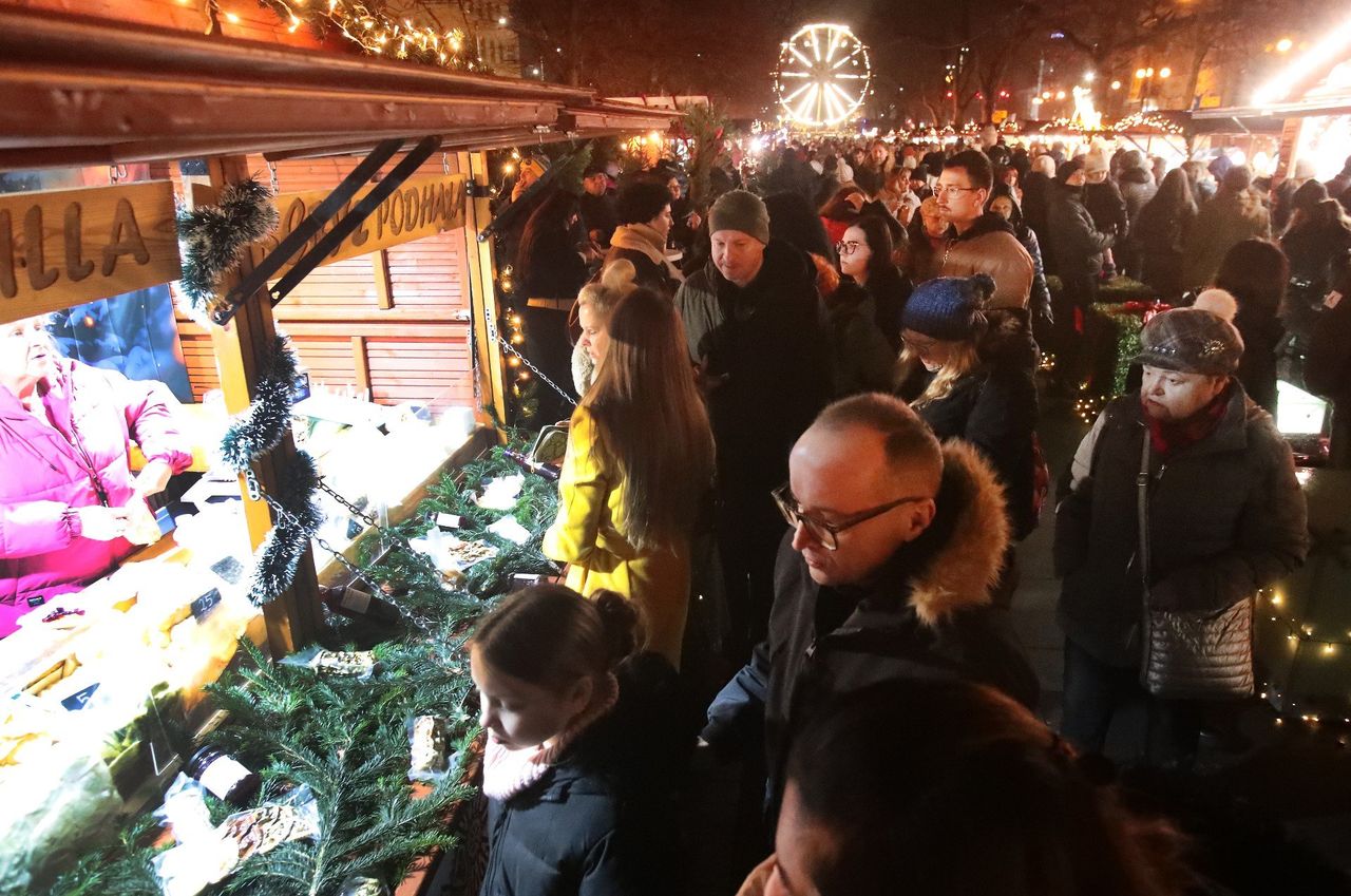 Szczecin: Świąteczne inspiracje na jarmarku. Przegląd prezentów z lokalnym akcentem