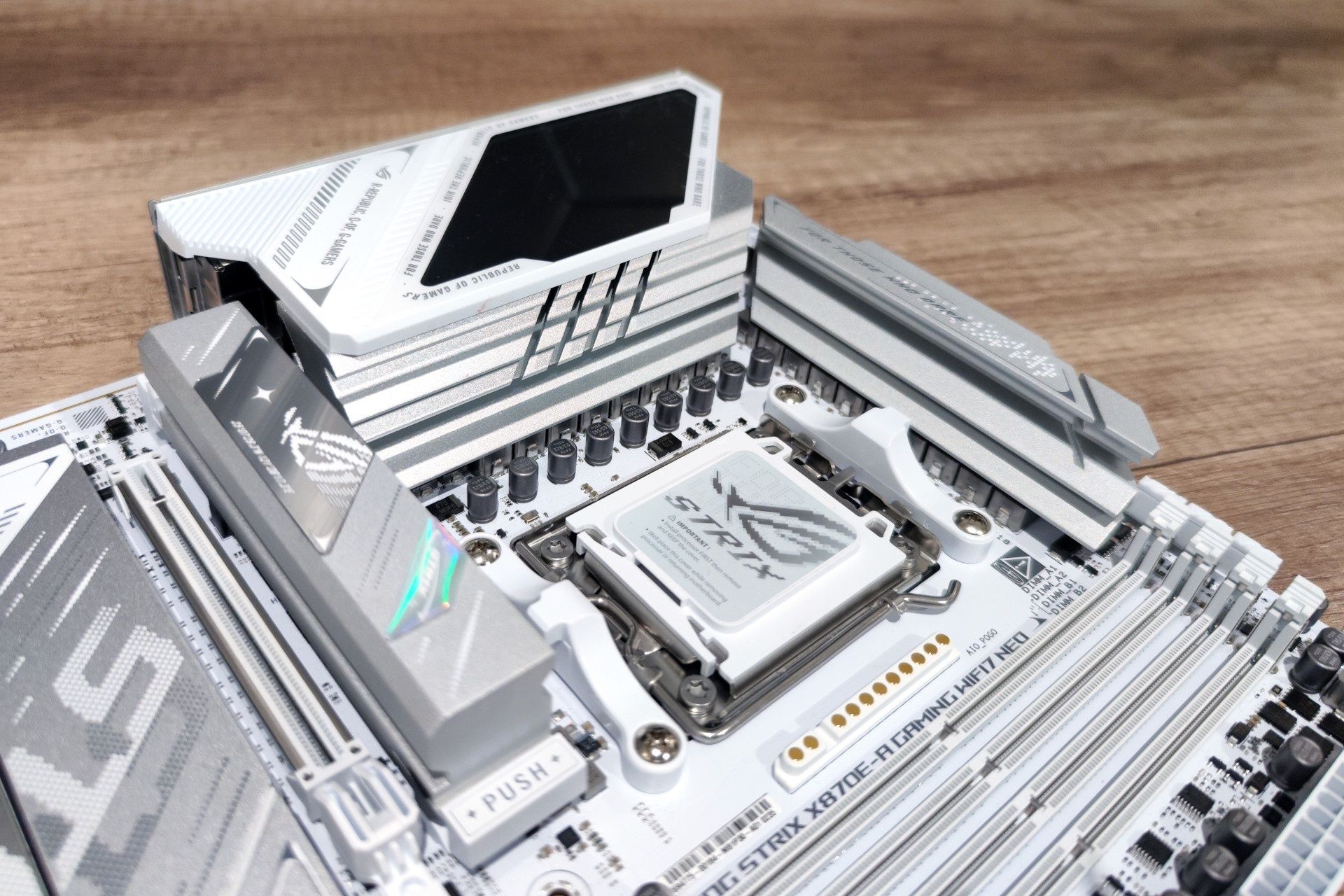 ASUS ROG Strix X870E-A Gaming WIFI7 NEO