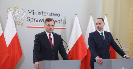"W trybie pilnym". Tego oczekują od rządu, jest oświadczenie ziobrystów