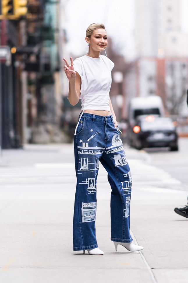Gigi Hadid w casualowej stylizacji 
