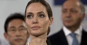 Z OSTATNIEJ CHWILI: Angelina Jolie USUNĘŁA OBIE PIERSI!