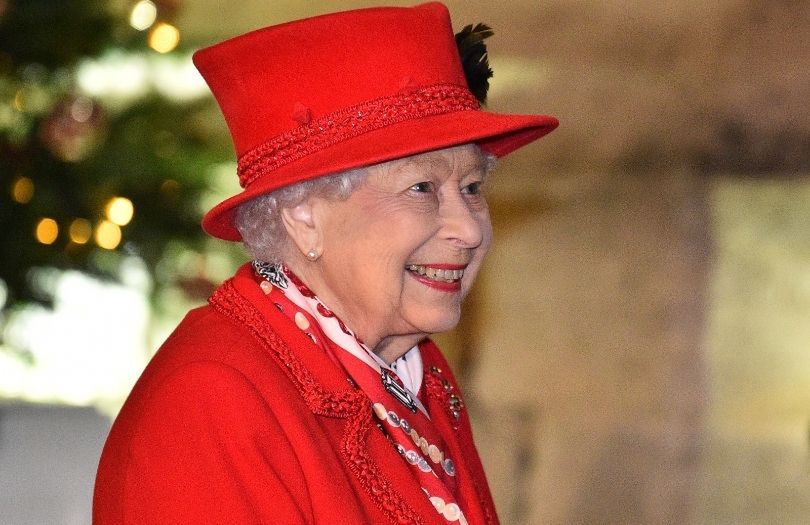 Królowa Elżbieta II zachęca Brytyjczyków do szczepień na koronawirusa