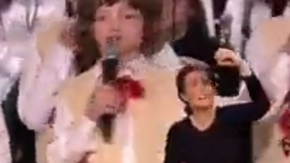 Tłumaczka znowu zrobiła furorę