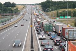 Wyciek kwasu siarkowego na obwodnicy Trójmiasta. Utrudnienia mogą potrwać aż 8 godzin