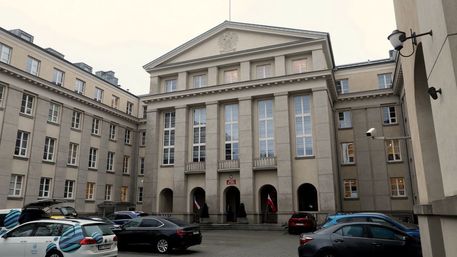 Komisja w sprawie Pegasusa w siedzibie NIKFot. Jakub Kaminski/East News, Warszawa, 28.01.2022.  Najwyzsza Izba Kontroli. Kolejne posiedzenie komisji nadzwyczajnej do spraw wyjasnienia przypadkow nielegalnej inwigilacji, ich wplywu na proces wyborczy w Rzeczypospolitej Polskiej oraz reformy sluzb specjalnych - tzw. komisja ds. Pegasusa.Jakub Kaminski