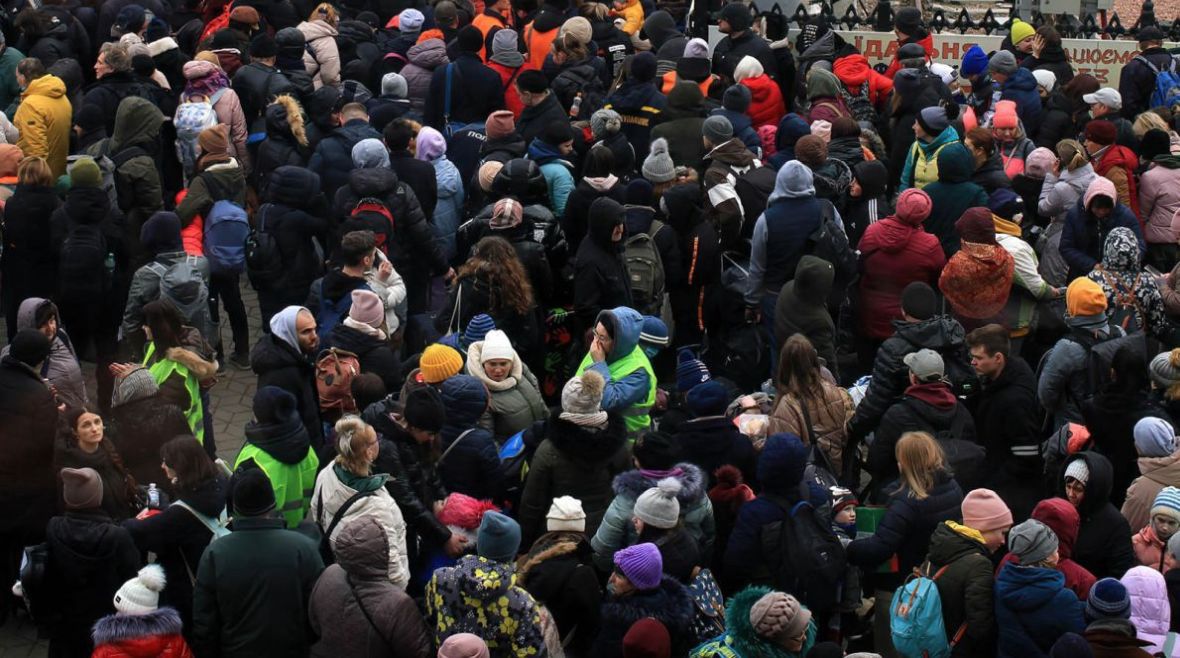 Handlarz-rybak swoje sieci zarzuca szeroko. Z wielu ofiar wybiera te, które w jego ocenie można najłatwiej wykorzystać. (Zdjęcie ilustracyjne)