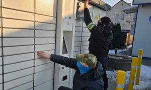 Sprawdzili zawartość paczek w paczkomatach. Policjanci rozbili proceder