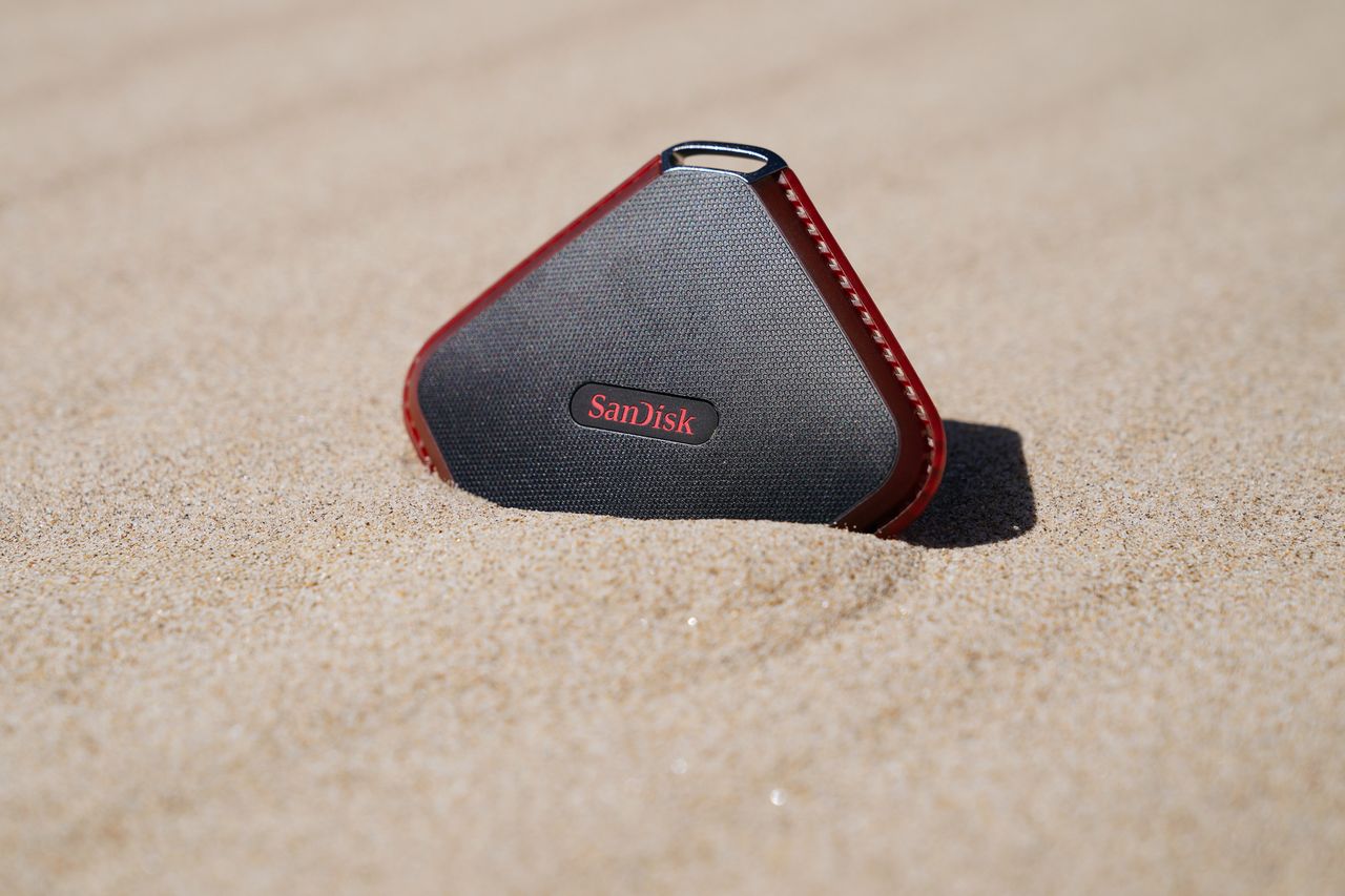 SanDisk Extreme 510 Portable SSD 480 GB - test przenośnego dysku, który wytrzyma zalanie i upadki
