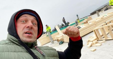 Szalony pomysł Roberta Burneiki. Nie zgadniesz, gdzie będzie mieszkał