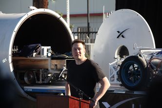 Elon Musk przypominał sobie o hyperloopie. To jeden z jego najbardziej szalonych pomysłów