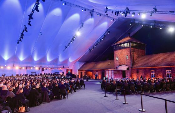 TVP z transmisjami obchodów rocznic wyzwolenia Auschwitz do 2030 roku. "Misja publiczna w najczystszej postaci"