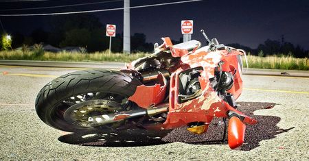 To może być hit. Bosch wymyślił system, który sam wezwie pomoc w razie wypadku motocyklu