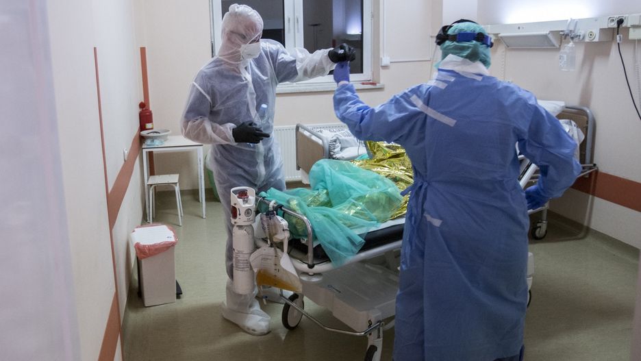 Koronawirus. Minister ostrzega. "Nawet 15 tys. zakażeń w przyszłym tygodniu"