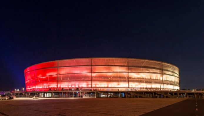 Wrocław. Stadion świeci na pomarańczowo. Tak miasto obchodzi Międzynarodowy Dzień Eliminacji Przemocy wobec Kobiet