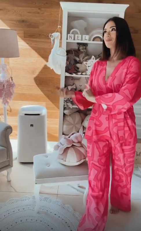 Klaudia Halejcio pokazuje pokój córki