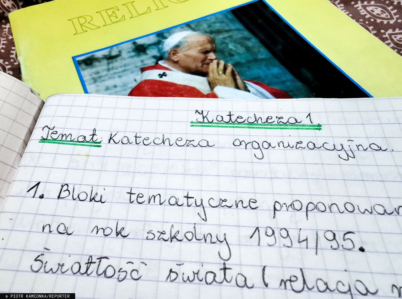 Katecheci się zbuntowali. Piszą ws. decyzji Nowackiej