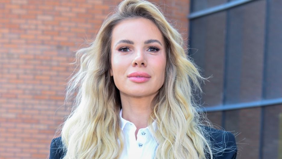 Izabela Janachowska pokazała się w hitowym płaszczu 