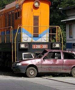 Zderzenie samochodu z lokomotywą - symulacja