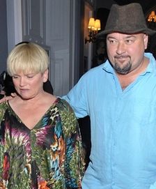 Katarzyna Figura i Kai Schoenhals walczą o córki!