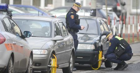 Samodzielne zdejmowanie blokady na koło nie ma sensu. Chyba, że zwrócicie ją nienaruszoną