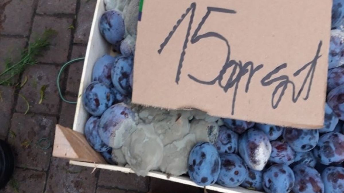 Tak wyglądały owoce, które oferowali mieszkańcom Katowic nieuczciwi sprzedawcy