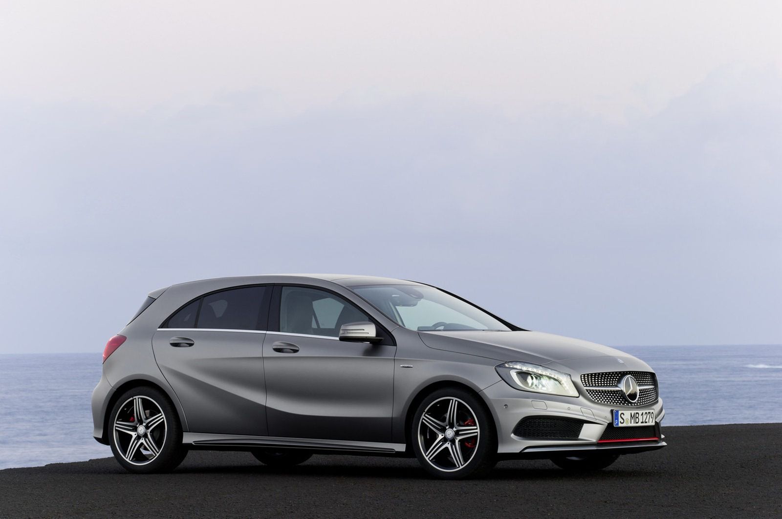 Mercedes-Benz klasy A (W176) - obszerna galeria prosto od producenta 79